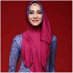 Hijab Bergo Leyla By Mezora (Magenta)