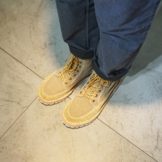India Gaya Jepang Dr. Martens Angin Valgus Sepatu Boots Pria (Beige)