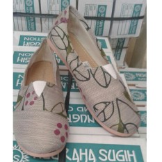 Jayatri shoes - sepatu wanita slip on sejenis wakai