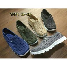 jelly shoes kets pria sepatu slip on luofu casual import 40-44 1618