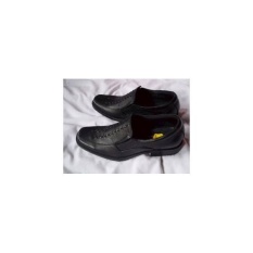 Jual Sepatu Formal Pria Terbuat Dari Kulit Asli Magetan- Type Darkany Size 38
