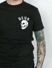 Kaos Cotton Combed Gildan (UNISEX) Gildan Tshirt Baju/Oblong Baju/Oblong Deus
