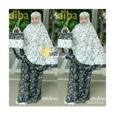 Kembar Stelan Mukena Katun Jepang Bunga Putih-Hitam