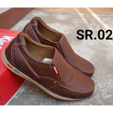 Kickers - Sepatu Casual Pria 100% Kulit Asli Sapi Warna Coklat 02