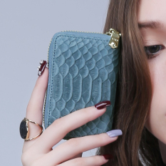 KIMO Dompet Kartu Wanita Kulit Asli Pola Kulit Buaya Banyak Tempat Kartu Versi Eropa dan Amerika (Safir biru)