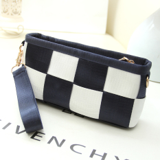 Tas Wanita Korea Fashion Style Baru Tas Wanita Sabuk Pengaman Rajut (Biru dan putih kotak)