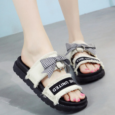 Sandal motif Mulut Ikan Datar untuk Wanita Gaya Korea