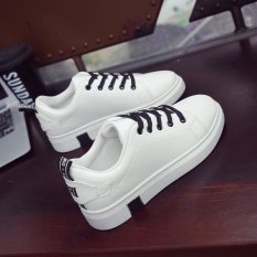 Korea Fashion Style Siswa Perempuan Sol Tebal Sepatu Wanita Sepatu Kets Putih (Hitam)