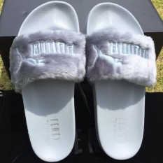 La PU_Gr Wanita PUMA Harian Fashion Nyaman Tumit Datar Slide (Grey)-Intl