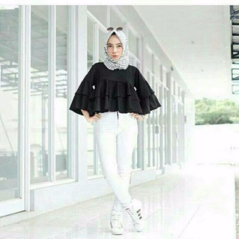 Labelledesgin Blouse Rumple Ruffle Yukki - Black Labelledesgin Blouse Rumple Ruffle Yukki - Black