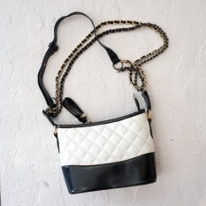 More584 Gabrielle Slingbag White/ Tas Selempang Wanita / Shoulderbag Putih