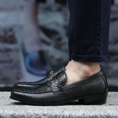 Fashional Baru Pria Bisnis Kasual Shoes Inggris Tide Pola Kulit Ular Sepatu Kulit (hitam)-Intl