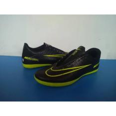 Paket komplit sepatu futsal