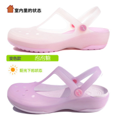 Sepatu Crocs Wanita Sol Tebal Plastik Warna Gradien (Gelembung gula bubuk) (Gelembung gula bubuk)