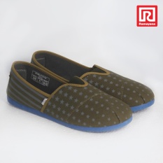 Ramayana - Worldstar - Sepatu slip on pria motif bintang kain kanvas warna hijau kombinasi abu worldstar (07971414)