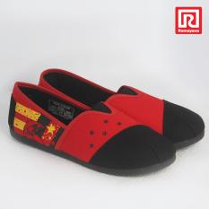 Ramayana - Worldstar - Sepatu slip on pria motif burung kain kanvas warna hitam merah worldstar (07971330)