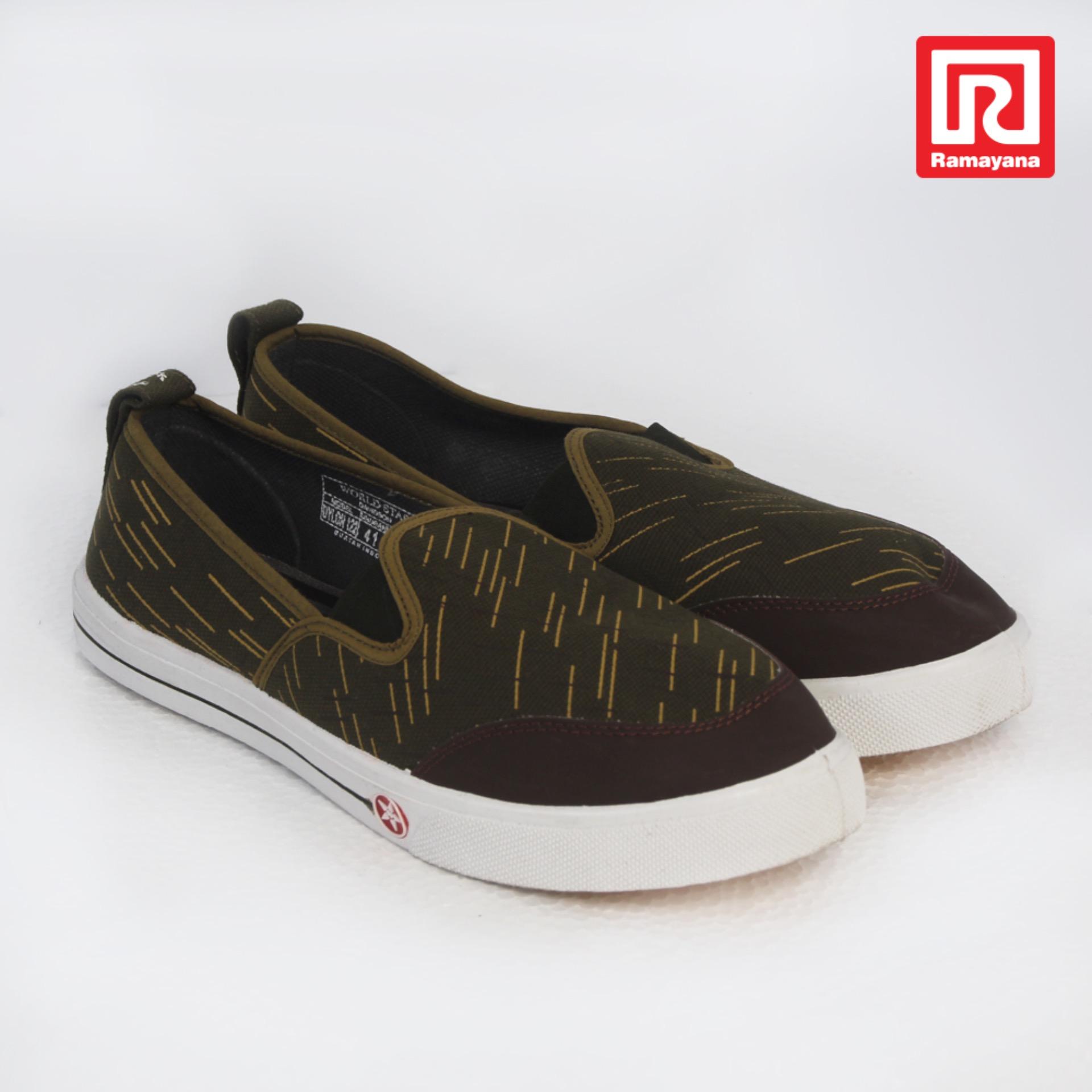 Ramayana - Worldstar - Sepatu slip on pria motif garis kain kanvas warna hijau dan coklat tua worldstar (07971929)