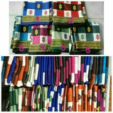 Sarung Kotak Kotak Catur Khas Bali