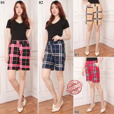 SB Collection Celana Pendek Kotak Hotpants - Merah