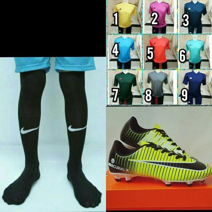 sepatu bola+jersey+kaoskaki kuning paduan hitam