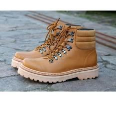 Sepatu Boots Pria Black Master Tiger Touring