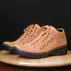 SEPATU BOOTS PRIA HIKING TOURING CASUAL KULIT SAPI ASLI PULL UP ORIGINAL FORDZA BKS08PU Warna Coklat/Tan