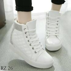 Sepatu Boots Wanita Model Korea SBO109 Putih