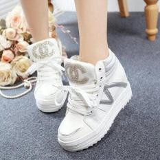 Sepatu Boots Wanita Namira SBO329