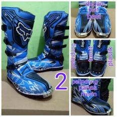 sepatu cross sepatu trail kombinasi warna biru