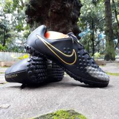 SEPATU FUTSAAL MAGISTA PRIA
