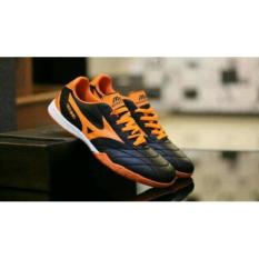 sepatu futsal mizuno hitam list orange Murah Eceran dan Grosir