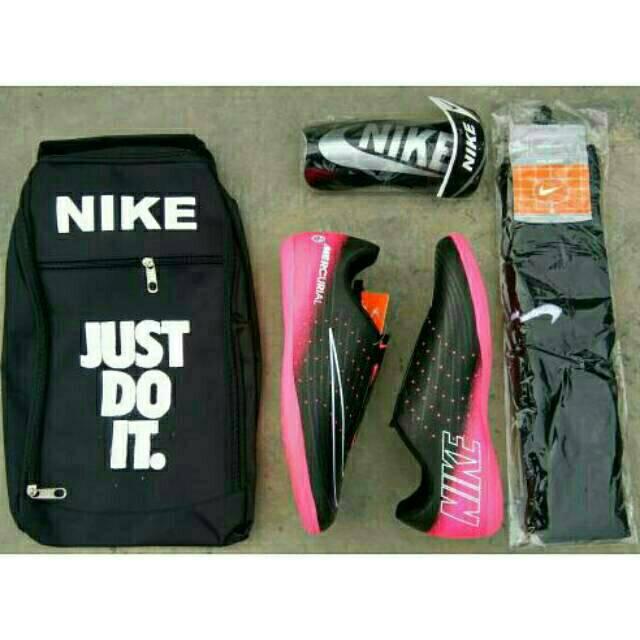 Sepatu futsal Nik mercuria komplit Sepatu futsal Nik mercuria komplit