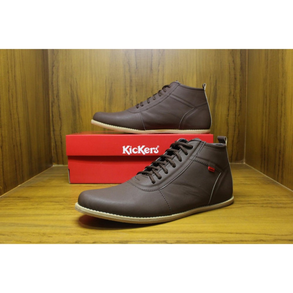 sepatu kickers semi boots