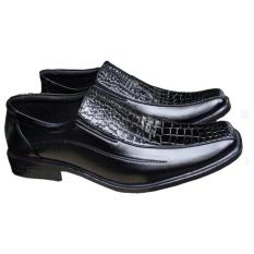 Sepatu Kerja Pantofel Pria Motif kulit Buaya - Hitam