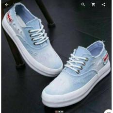 Sepatu Kets Sport Wanita Bendera England Muda