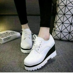 Sepatu Kets Wanita Docmart DD 01 / Sepatu Olahraga Casual Boots Boot Cewek Putih
