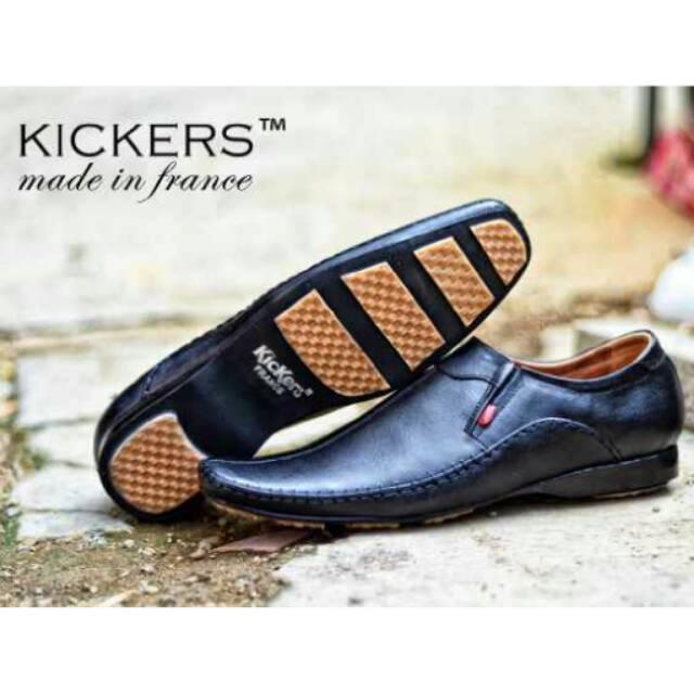 Sepatu Kickers Pantofel Kulit Kerja Kantor Pria Kemeja Celana