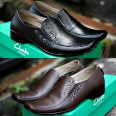 Sepatu Pantofel Clarks Kickers Casual Pria Kulit Asli Pantopel Murah