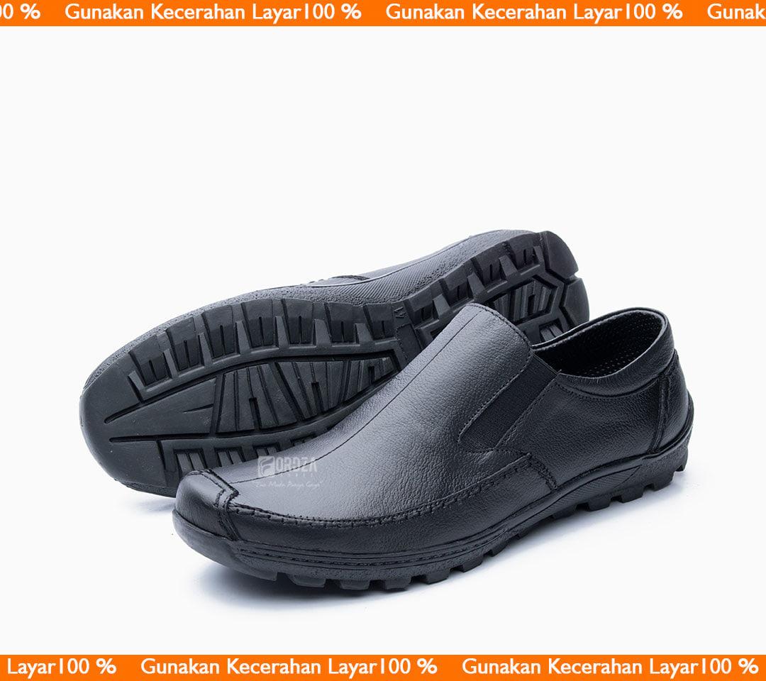 Sepatu Pria Casual Slip On Formal Hitam Kulit Asli Handmade MCL01