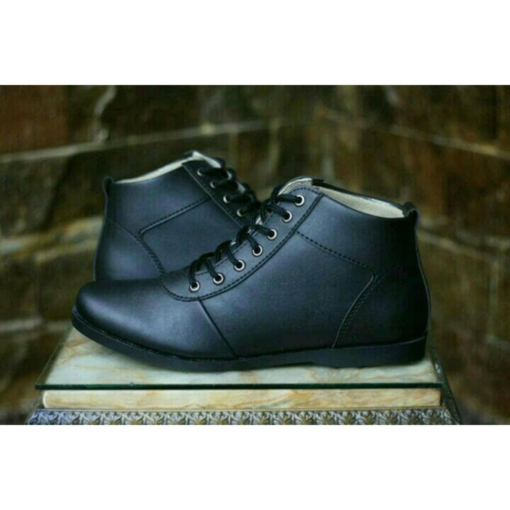 Sepatu Pria Full hitam Semi Boots Formal kerja Kantor Brodo bradleys