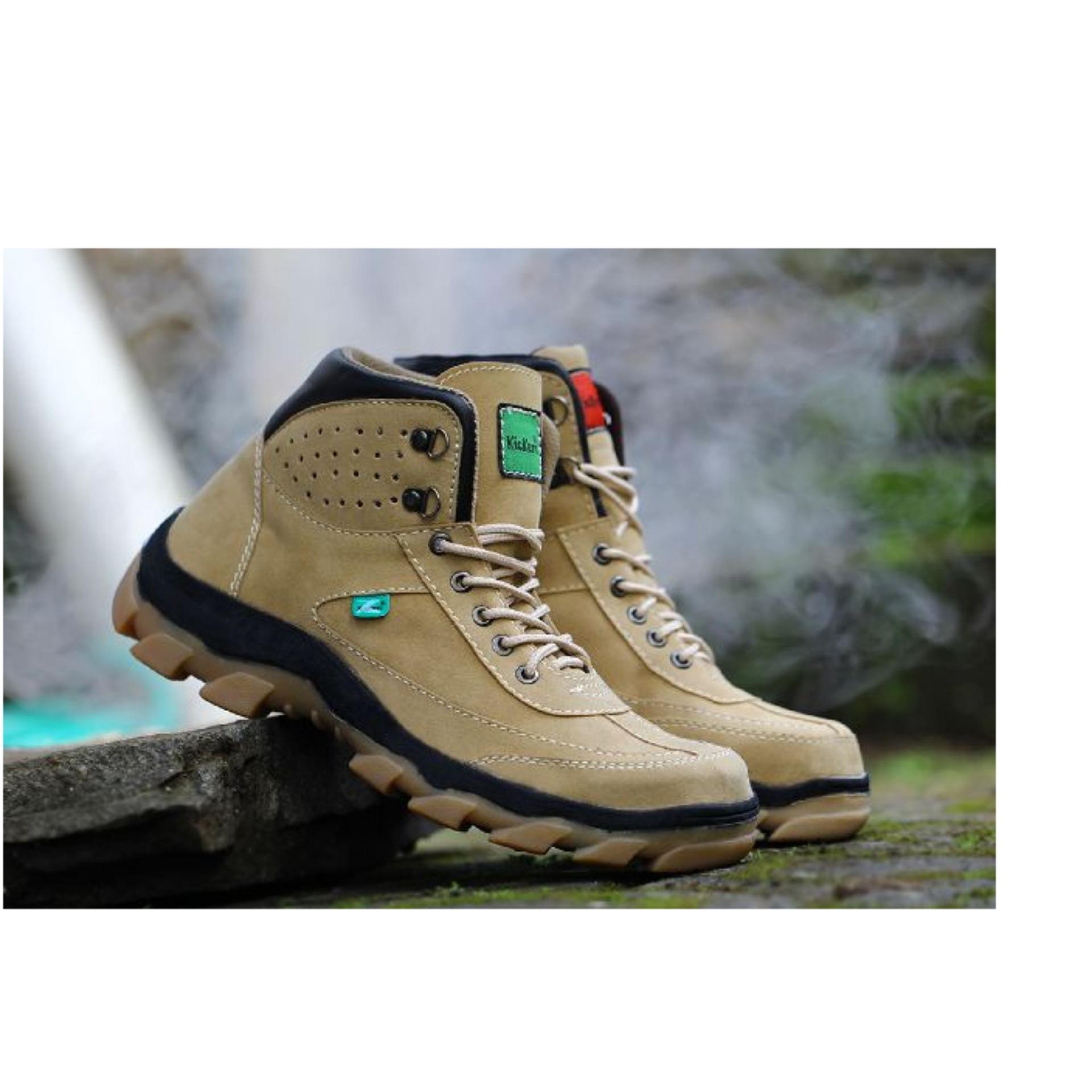 Sepatu Pria Safety Tracking/Gunung Boot Kickers Suede Mercy Ujung Besi 