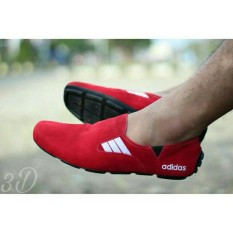 SEPATU PRIA CASUAL SLIP ON MOCDAS SLOP HITAM PUTIH KERJA FORMAL SANTAI