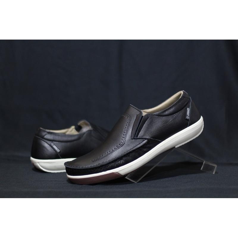 Sepatu Slipon casual kulit cevani Kickers Casual Semi Formal kerja Kantor