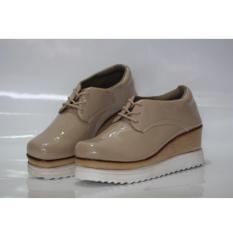 sepatu sneaker stella cream polos