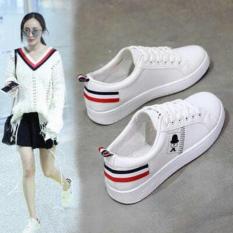 Sepatu Sneakers Poxing Kumis Putih