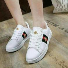 Sepatu Sneakers Wanita Kets Putih SDS193