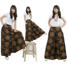 Shining Collection Celana Kulot Rok Padi Jumbo Batik-Hitam