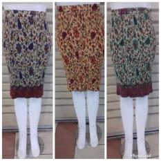 Shining Collection Rok Midi Plisket Batik Qonita Rok Pendek Wanita