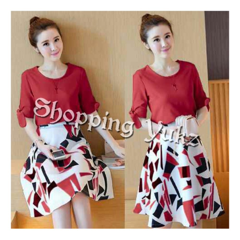 Shopping Yukz Setelan Baju dan Rok Wanita Diamona - Maroon / Stelan Wanita / Blouse Wanita / Rok Wanita / Baju Terusan Wanita Shopping Yukz Setelan Baju dan Rok Wanita Diamona - Maroon / Stelan Wanita / Blouse Wanita / Rok Wanita / Baju Terusan Wanita