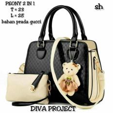 slingbag peony 2in1 dengan gantungan boneka